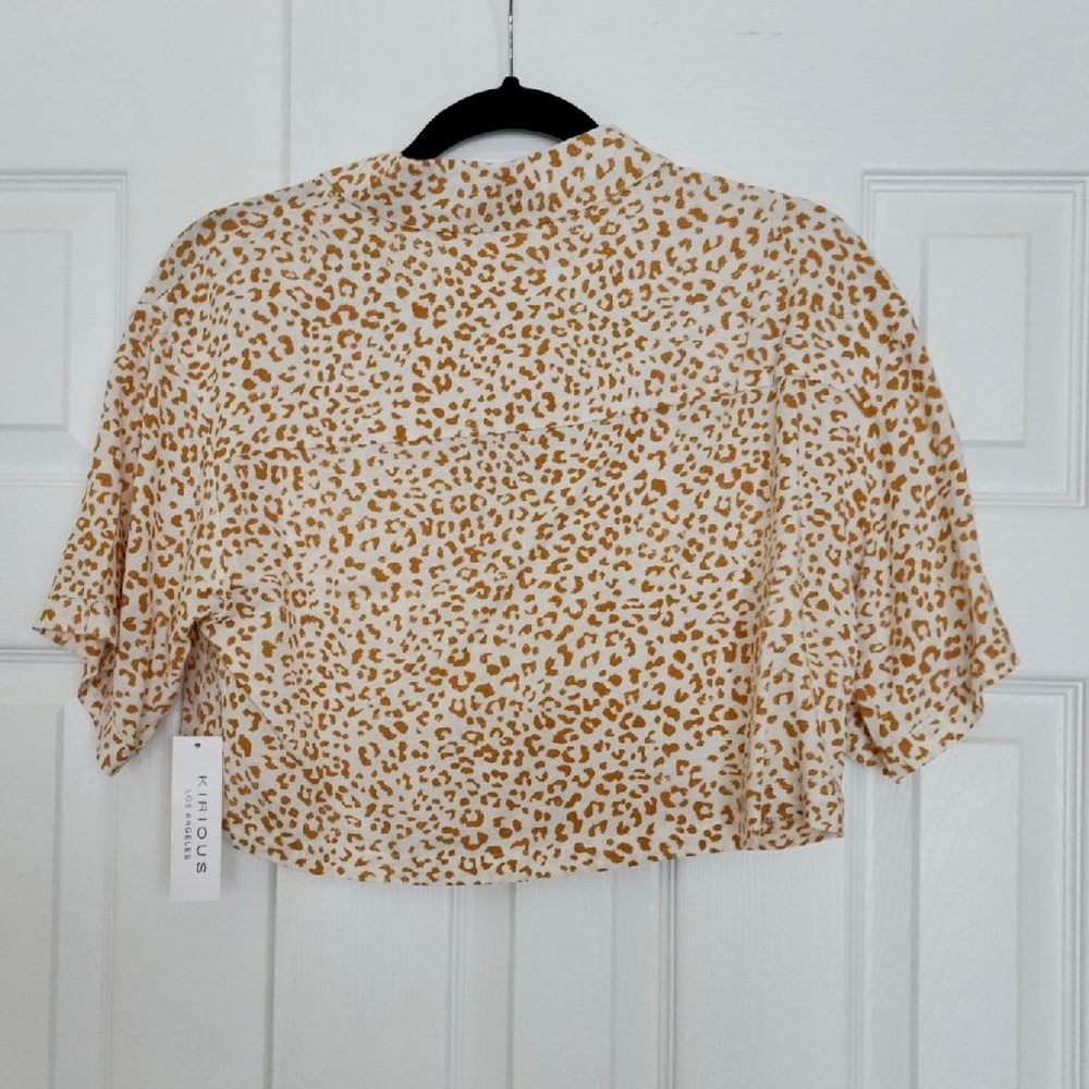 Cropped button down - Picture 2 of 3